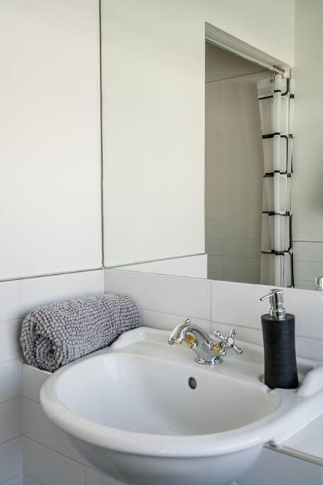 Spacious Penthouse With Spectacular Harbour Views! Auckland Dış mekan fotoğraf