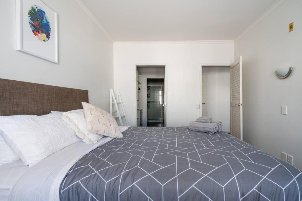 Spacious Penthouse With Spectacular Harbour Views! Auckland Dış mekan fotoğraf